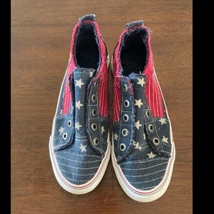 American- red, white, and blue blowfish shoes. Women size 9. Worn a few times.